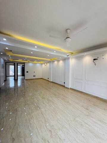 Building Lobby in 3 BHK Builder Floor at Saket – for Rent