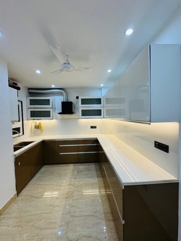 Master Bedroom in 3 BHK Builder Floor at Saket – for Rent