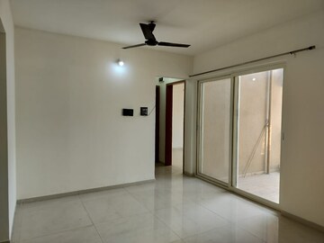 Room in 2 BHK Apartment at Shree Signature Park, Wakad – for Rent