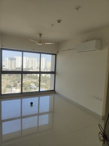 Room in 1 BHK Apartment at Lodha Casa Viva, Majiwada – for Rent