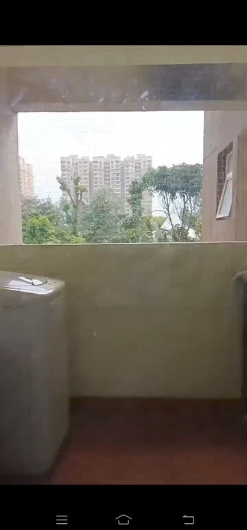 Room in 2 BHK Apartment at Sobha City, Thanisandra Main Road – for Rent