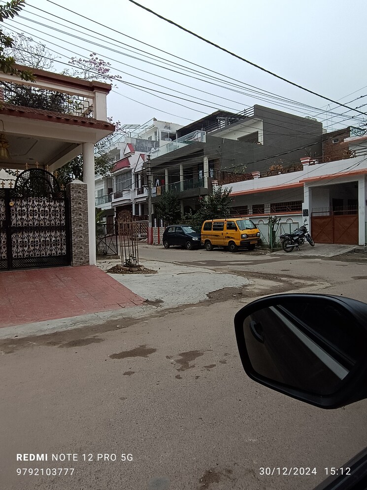 Exterior View, upavp-vrindavan-yojana 5 Bedroom 1600 Sq.Ft. Independent House In Vrindavan Yojna Lucknow 8035520