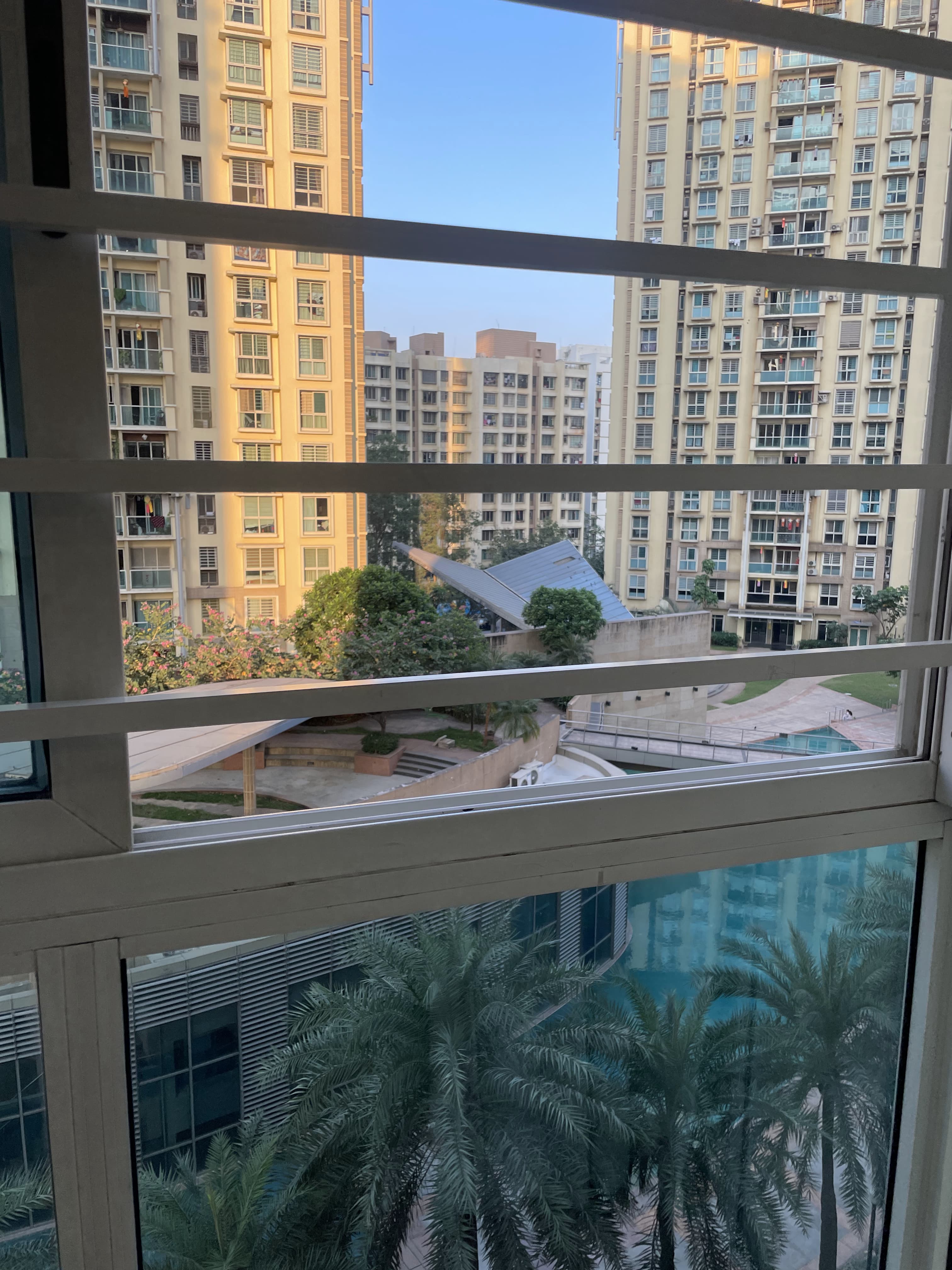 3 BHK Apartment For Sale in Sheth Vasant Lawns