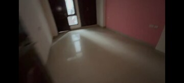 Room in 2.5 BHK Apartment at Nimbus The Express Park View II, Chi V Greater Noida – for Sale