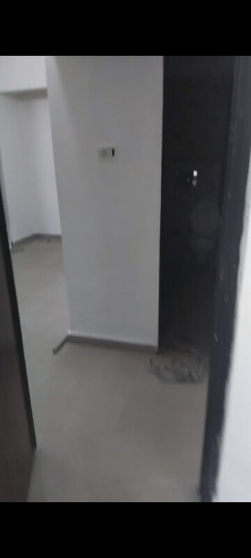 Furnished Amenities in 2 BHK Apartment at Man Opus, Mira Road – for Rent