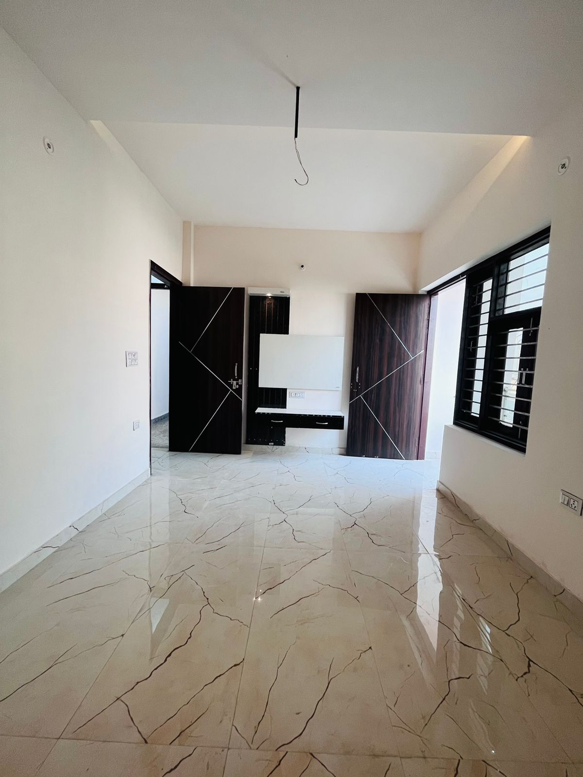 3 BHK + Extra Room Apartment For Sale in Saraswati Lock 