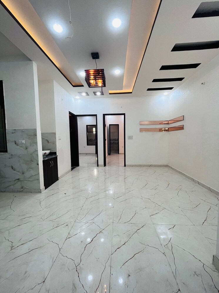 Living Room, madhavpuram 3 Bedroom 128 Sq.Yd. Apartment In Madhavpuram Meerut 8035568