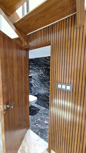 Furnished Amenities in 5 BHK Independent House at Sunny Enclave – for Sale