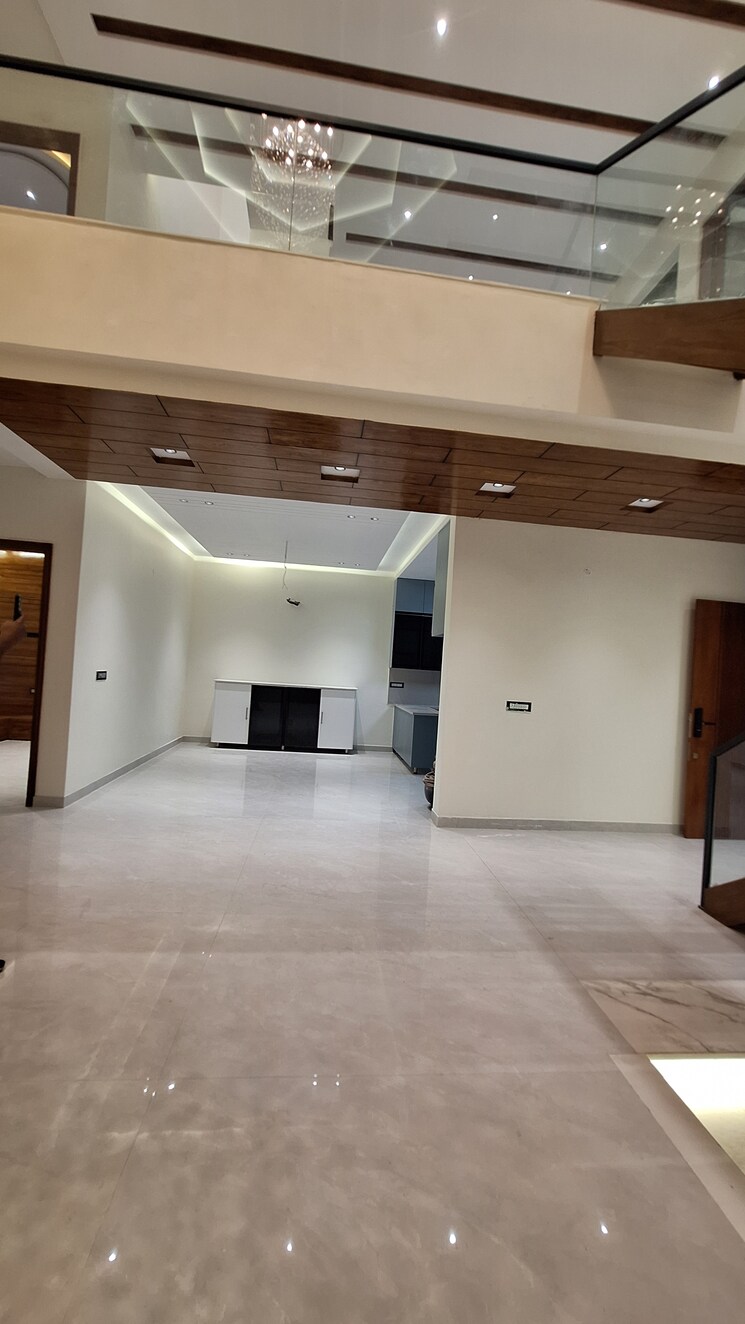 Kitchen, sunny enclave 5 Bedroom 250 Sq.Yd. Independent House In Sunny Enclave Mohali 8035590