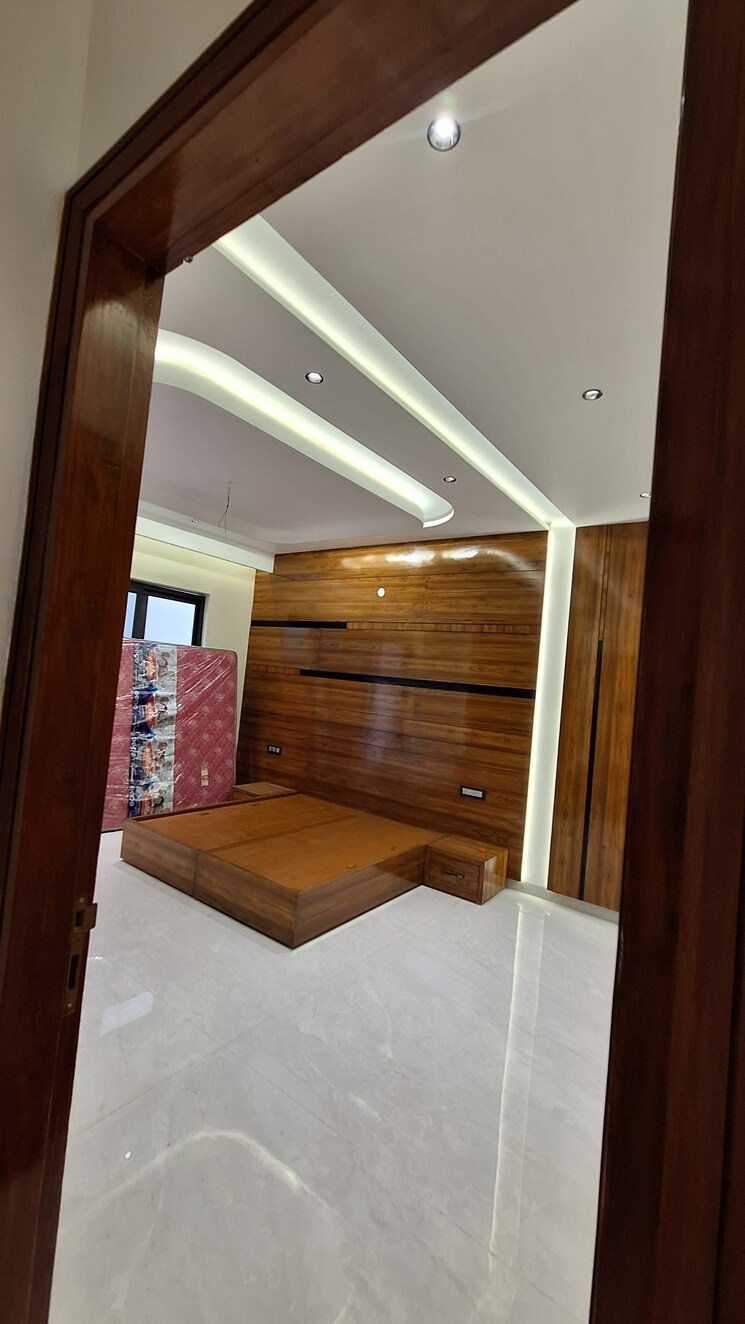 undefined, sunny enclave 5 Bedroom 250 Sq.Yd. Independent House In Sunny Enclave Mohali 8035590