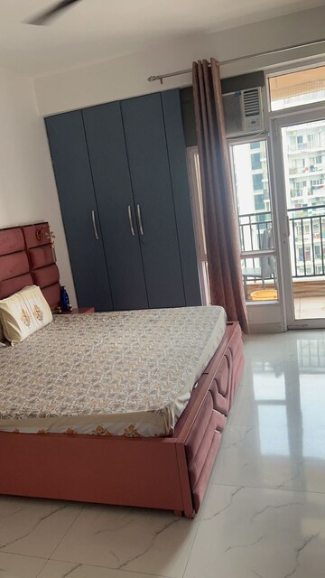 2 BHK Apartment For Rent in Gaur City 2 - 12th Avenue, Sector 16c Greater Noida
