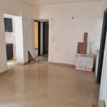Room in 2 BHK Apartment at Antriksh Golf View, Sector 78 – for Rent