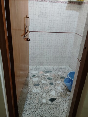 Bathroom in 1.5 BHK Independent House at Vikas Nagar – for Rent