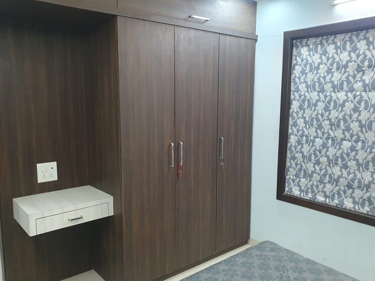 Room, pal 3 Bedroom 1760 Sq.Ft. Apartment In Pal Surat 8035722