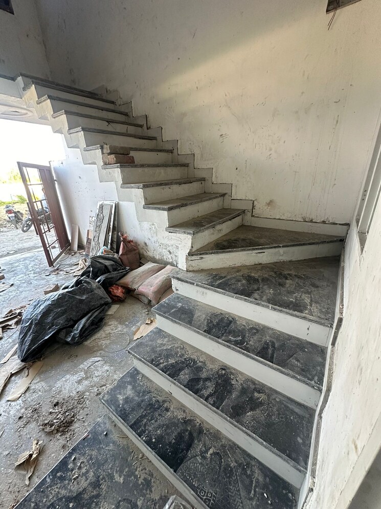 undefined, modipuram 3 Bedroom 115 Sq.Yd. Independent House In Modipuram Meerut 8035737