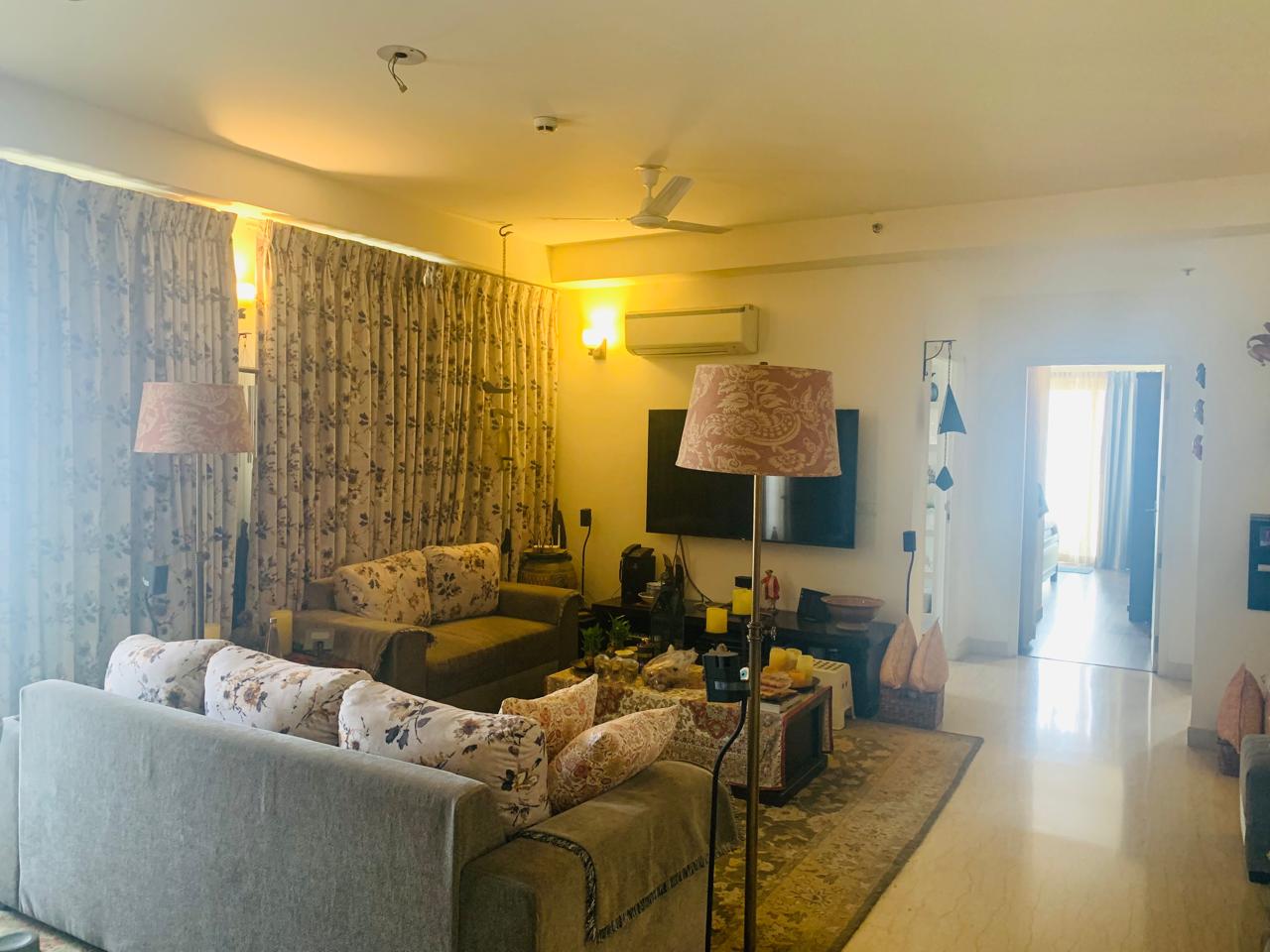 4 BHK + Pooja Room Apartment For Sale in Shapoorji Pallonji Joyvil