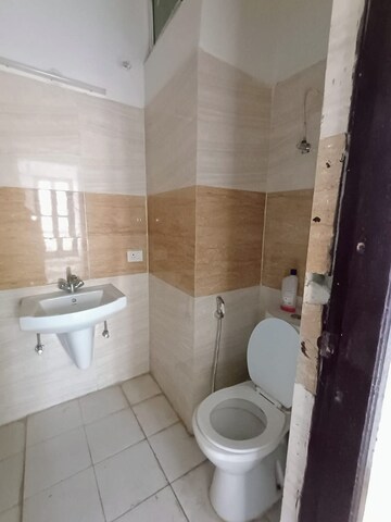 Bathroom in 3.5 BHK Villa at Amrapali Leisure Valley, Tech Zone 4 Greater Noida – for Rent
