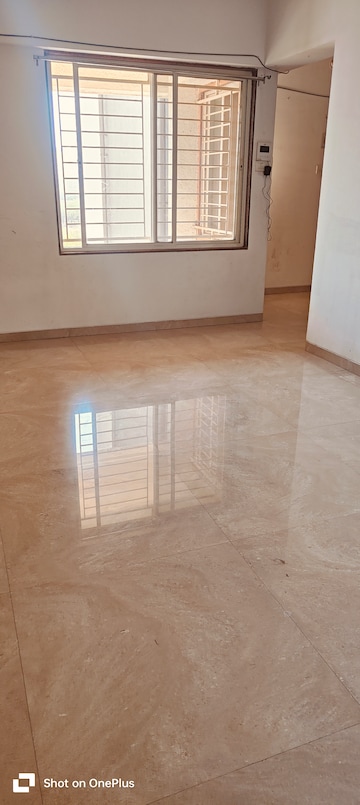 Room in 2 BHK Apartment at Venkatesh Graffiti, Keshav Nagar – for Rent