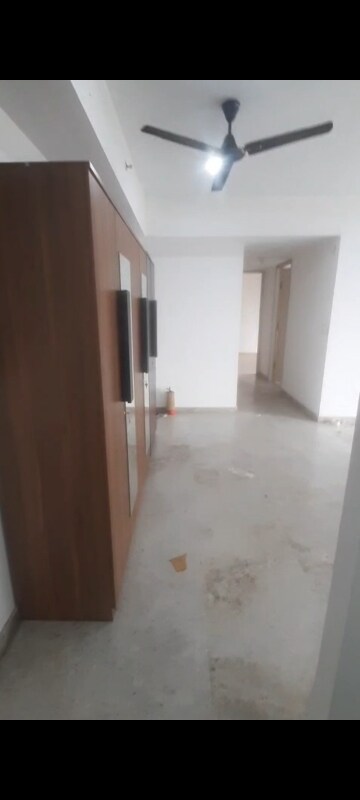 Room in 2 BHK Apartment at Lodha New Cuffe Parade, Wadala – for Rent