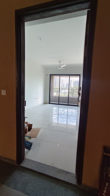 Room in 3 BHK Apartment at Shela – for Rent