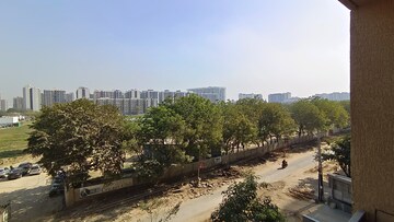 Master Bedroom in 3 BHK Apartment at Shela – for Rent