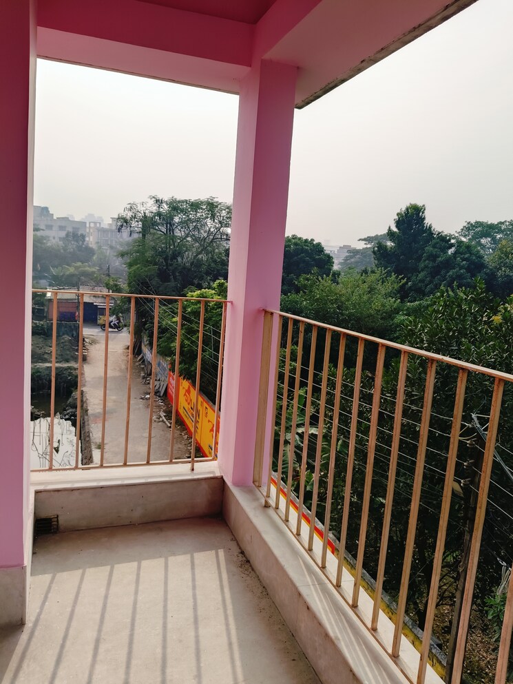 Balcony, gouranganagar 3 Bedroom 1180 Sq.Ft. Apartment In Gouranganagar Kolkata 8035980