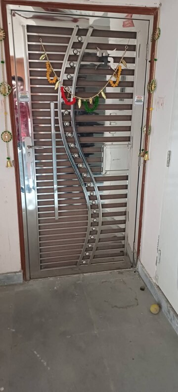 Staircase in 2 BHK Apartment at Amrapali Golf Homes, Sector 4, Greater Noida – for Sale