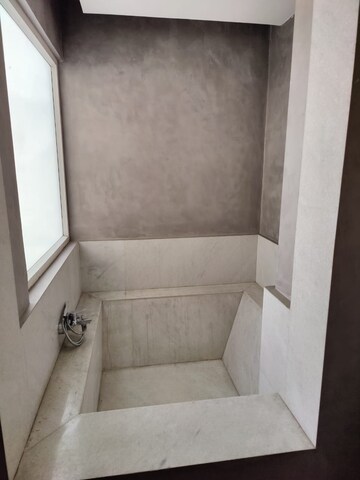 Bathroom in 4 BHK Builder Floor at Ansal Sushant Lok I, Sector 43 – for Rent