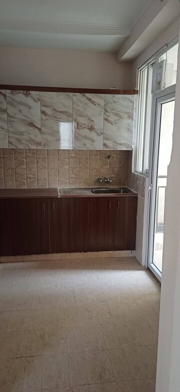 Bathroom in 3 BHK Apartment at Amrapali Golf Homes, Sector 4, Greater Noida – for Sale