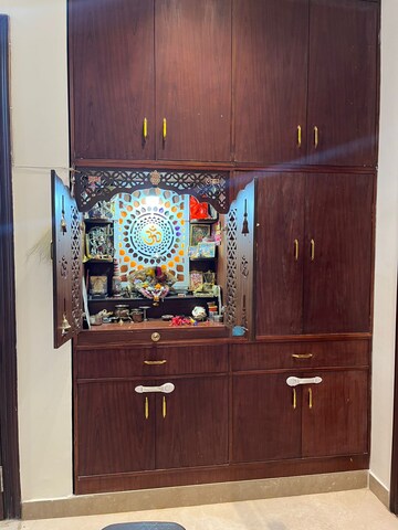Furnished Amenities in 4 BHK Builder Floor at Ansal Sushant Lok I, Sector 43 – for Rent