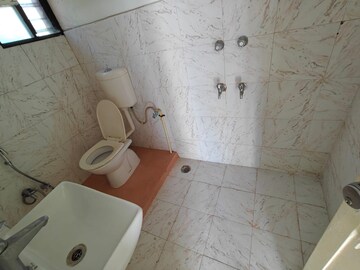 Bathroom in 3 BHK Apartment at Civil Lines – for Rent
