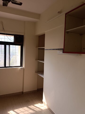 Room in 1 BHK Apartment at Puranik City, Kasarvadavali – for Rent