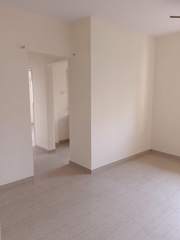 Room in 1 BHK Apartment at Puranik City, Kasarvadavali – for Rent