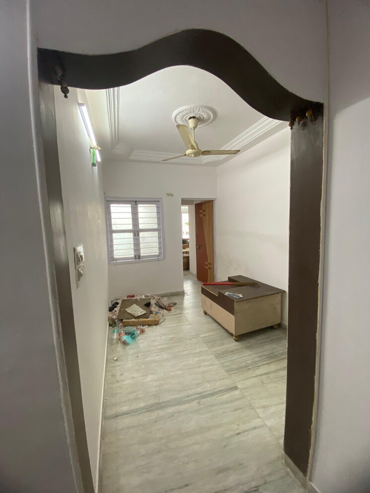 undefined, bodakdev 3 Bedroom 2000 Sq.Ft. Apartment In Bodakdev Ahmedabad 8036086