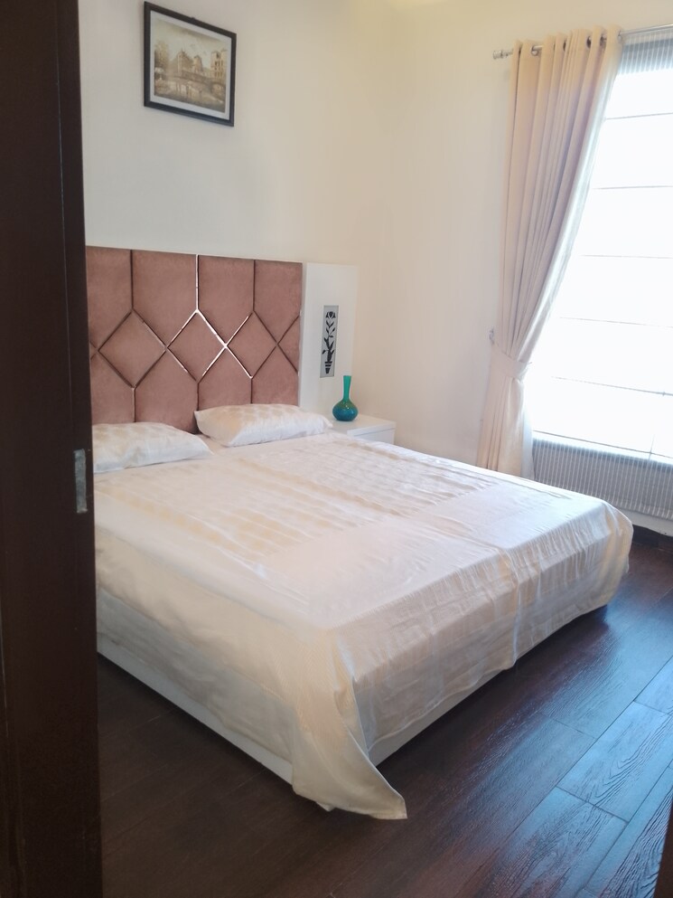 Bedroom, kharar kurali highway 2 Bedroom 100 Sq.Yd. Apartment In KharaR Kurali Highway Mohali 8036118