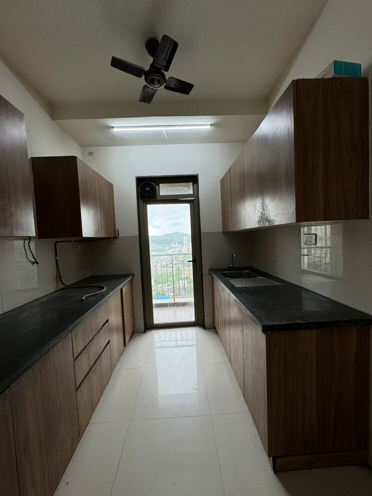 Kitchen, lodha-splendora 2 Bedroom 771 Sq.Ft. Apartment In Ghodbunder Road Thane 8036095