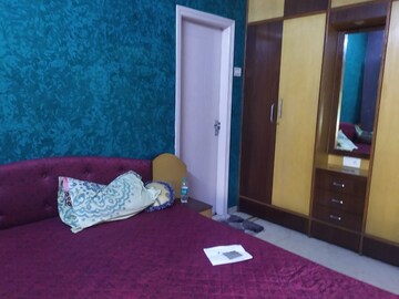 Bedroom in 2 BHK Apartment at The Springfields, Andheri West – for Rent