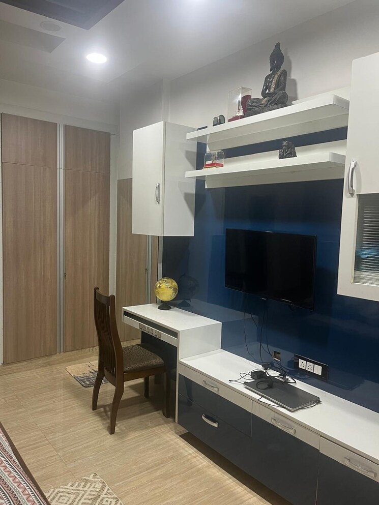 Kitchen, rps-savana 4 Bedroom 2462 Sq.Ft. Apartment In Sector 88 Faridabad 8036210