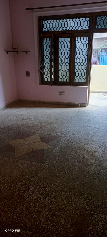 Room in 2 BHK Independent House at Shri Vinayaka Beta Plaza, Beta I Greater Noida – for Rent