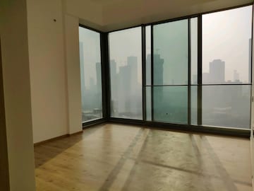 Room in 4 BHK Apartment at Rustomjee Crown, Prabhadevi – for Rent