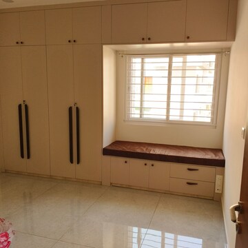 Room in 2.5 BHK Apartment at Manikonda – for Rent