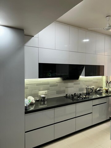 Kitchen in 2.5 BHK Apartment at Microtek Greenburg, Sector 86 – for Rent