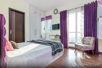 Master Bedroom in 2.5 BHK Apartment at Microtek Greenburg, Sector 86 – for Rent