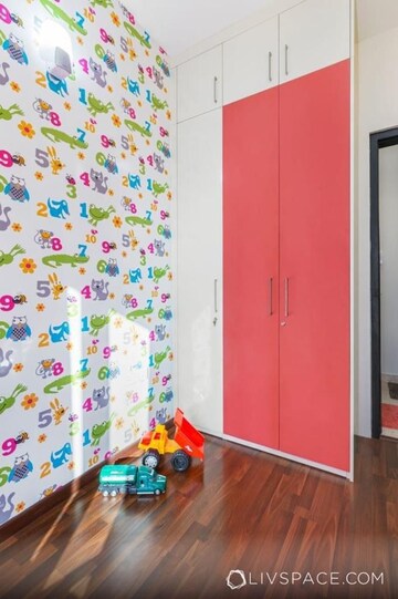 Bathroom in 2.5 BHK Apartment at Microtek Greenburg, Sector 86 – for Rent