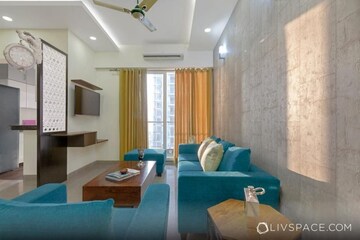 Living Room in 2.5 BHK Apartment at Microtek Greenburg, Sector 86 – for Rent