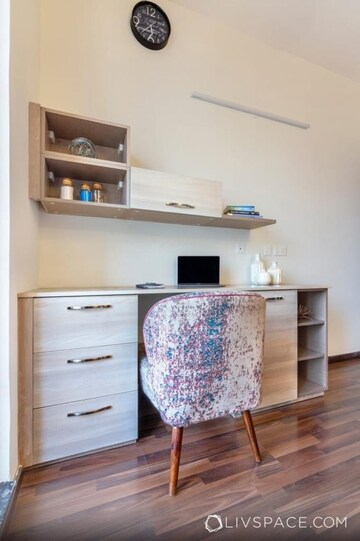 Master Bedroom in 2.5 BHK Apartment at Microtek Greenburg, Sector 86 – for Rent