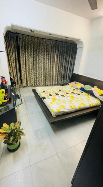 Bedroom in 2 BHK Apartment at Raheja Classique, Andheri West – for Rent