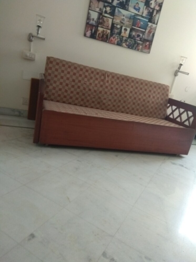 Bedroom, maharani bagh 5 Bedroom 1100 Sq.Yd. Independent House In Maharani Bagh Delhi 8036464