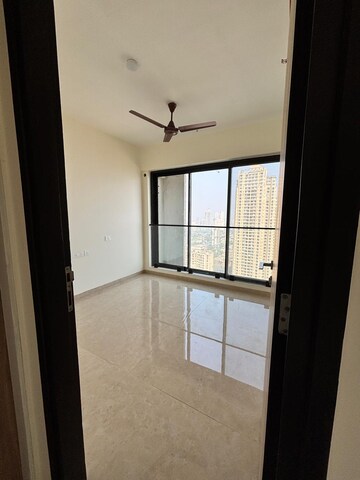 Room in 2 BHK Apartment at Dosti Eastern Bay, Wadala – for Rent