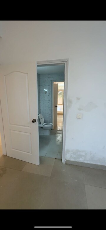 Attached Bathroom in 3 BHK Builder Floor at Omaxe Silver Birch, North Mullanpur – for Sale